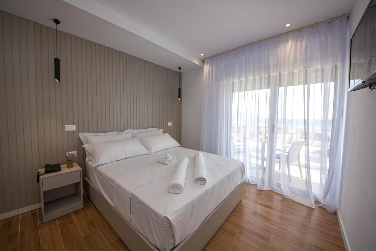 Hesperus Hotel Vlorë Dış mekan fotoğraf