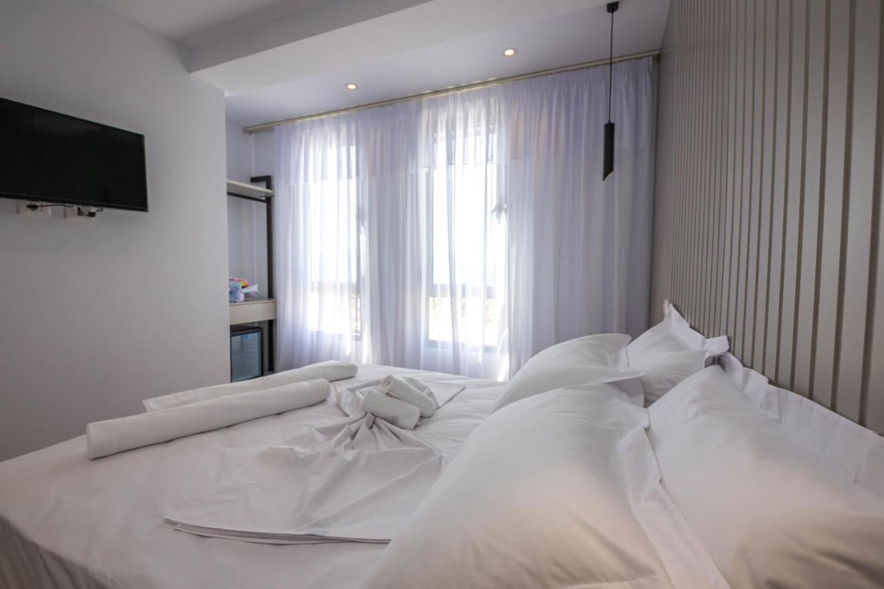 Hesperus Hotel Vlorë Dış mekan fotoğraf