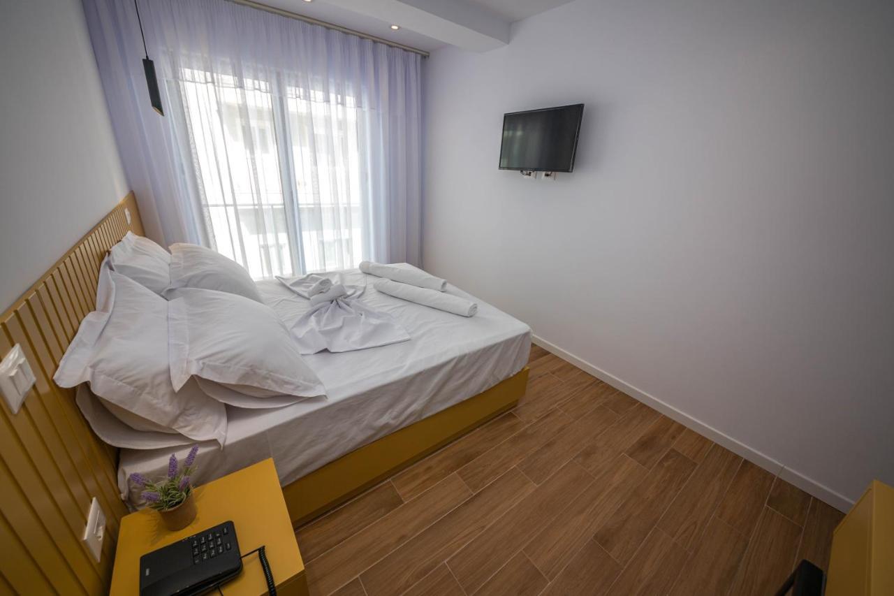 Hesperus Hotel Vlorë Dış mekan fotoğraf