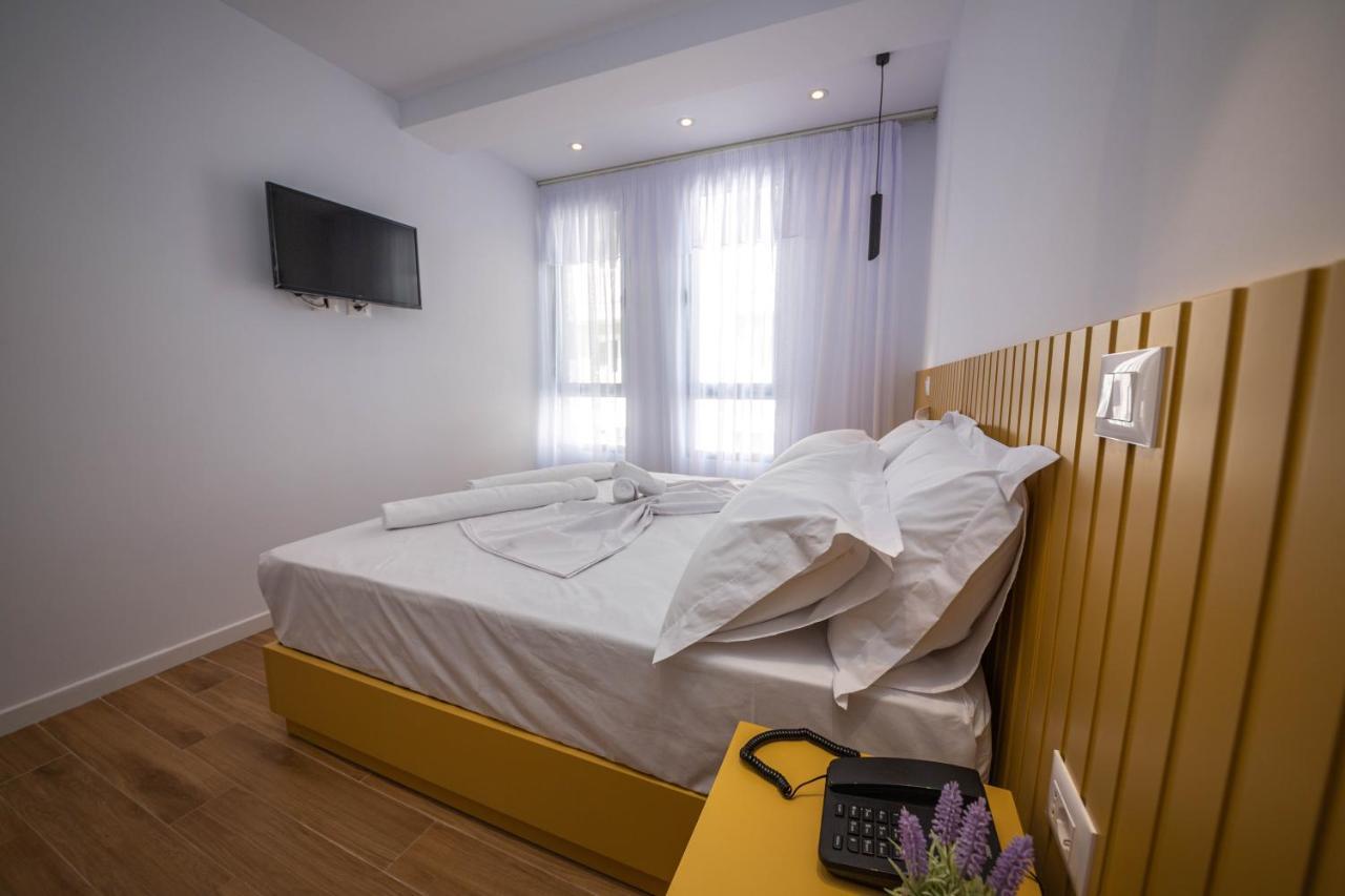 Hesperus Hotel Vlorë Dış mekan fotoğraf