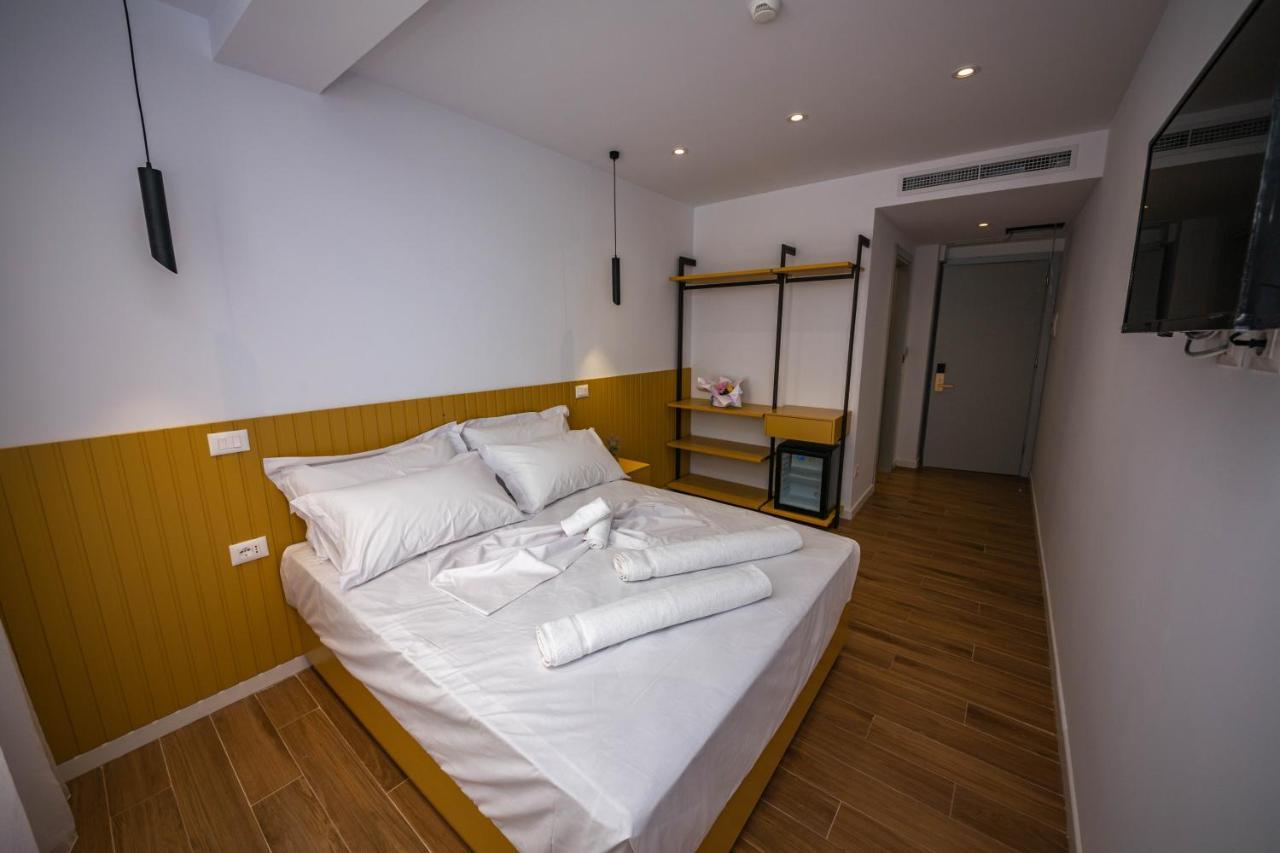 Hesperus Hotel Vlorë Dış mekan fotoğraf